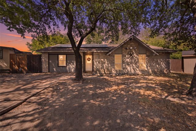 3156 Abbey Road, Carrollton, TX 75007