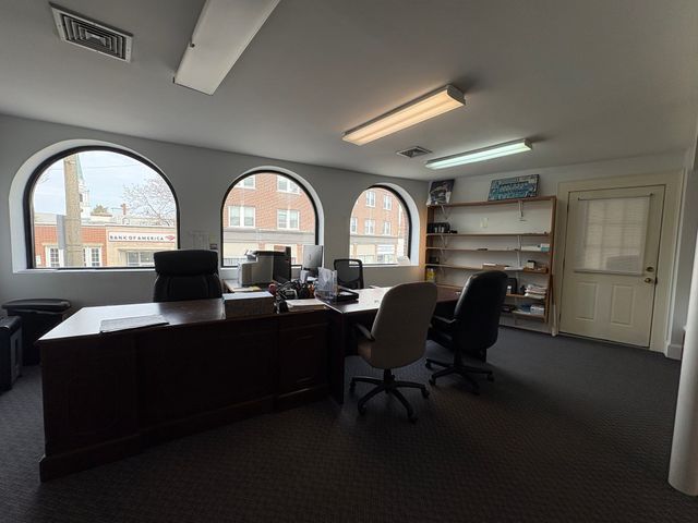 8 Chestnut Hill Ave 2, Boston, MA 02135