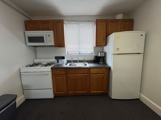 8 Chestnut Hill Ave 2, Boston, MA 02135