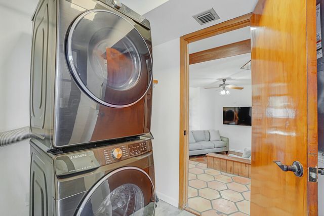 9752 SE Highborne Way, Hobe Sound, FL 33455