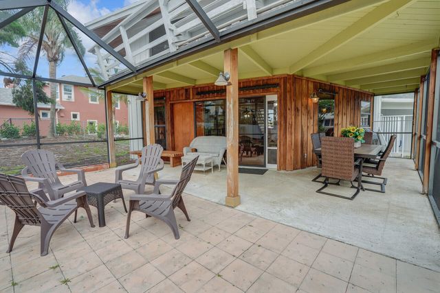 9752 SE Highborne Way, Hobe Sound, FL 33455