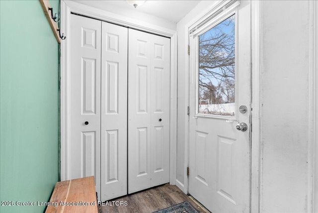 331 Douglas Avenue, Lansing, MI 48906