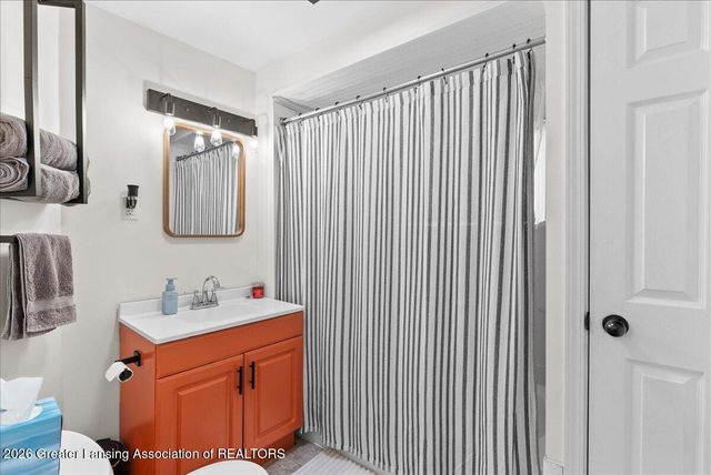 331 Douglas Avenue, Lansing, MI 48906