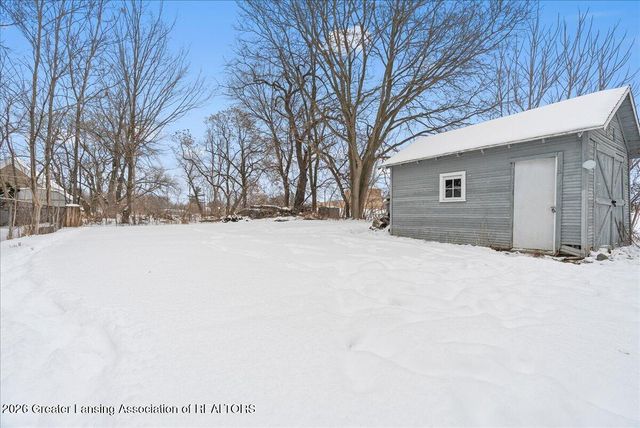 331 Douglas Avenue, Lansing, MI 48906