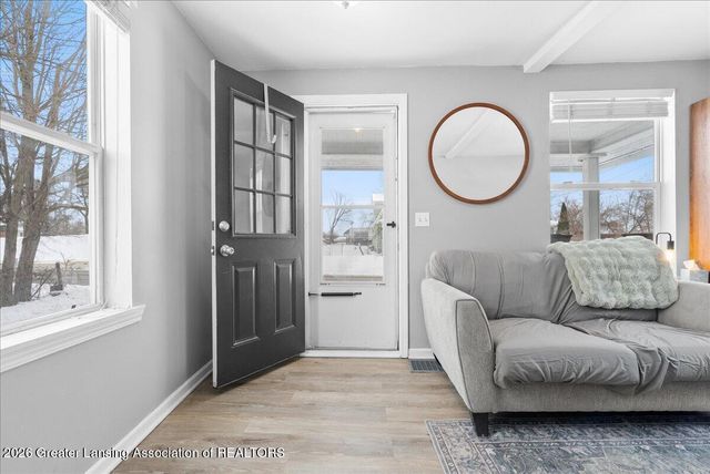 331 Douglas Avenue, Lansing, MI 48906