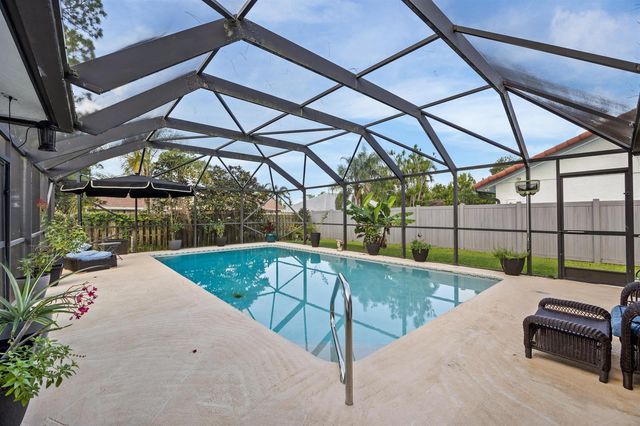 14248 Paddock Drive, Wellington, FL 33414