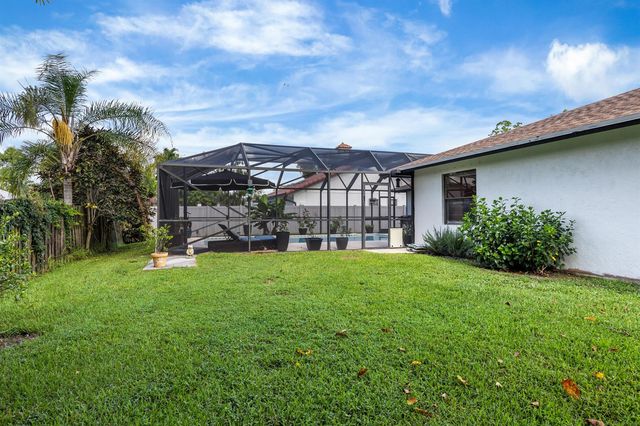 14248 Paddock Drive, Wellington, FL 33414