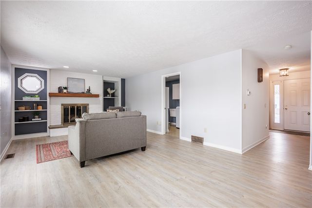 14 Port Meadow Trail, Perinton, NY 14450