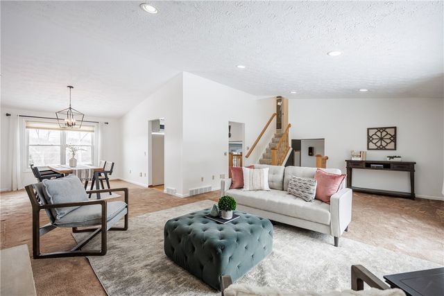 14 Port Meadow Trail, Perinton, NY 14450