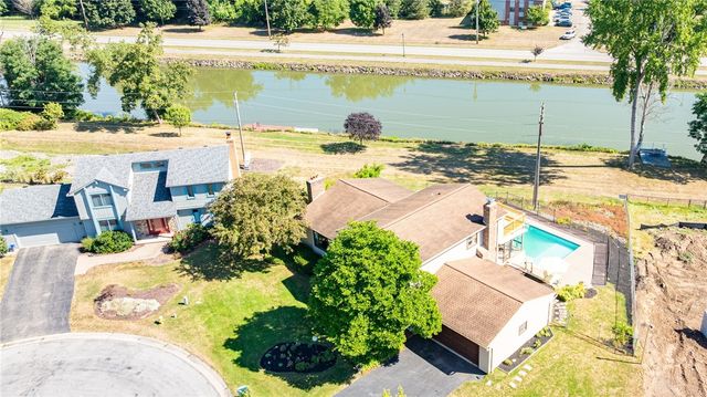 14 Port Meadow Trail, Perinton, NY 14450