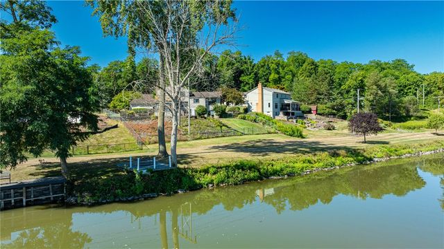 14 Port Meadow Trail, Perinton, NY 14450