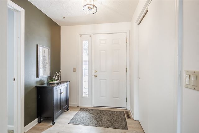 14 Port Meadow Trail, Perinton, NY 14450