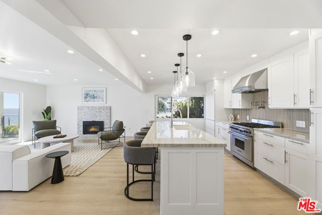 2442 S Coast Highway 3, Laguna Beach, CA 92651