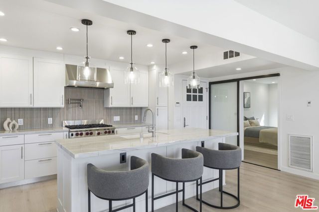 2442 S Coast Highway 3, Laguna Beach, CA 92651