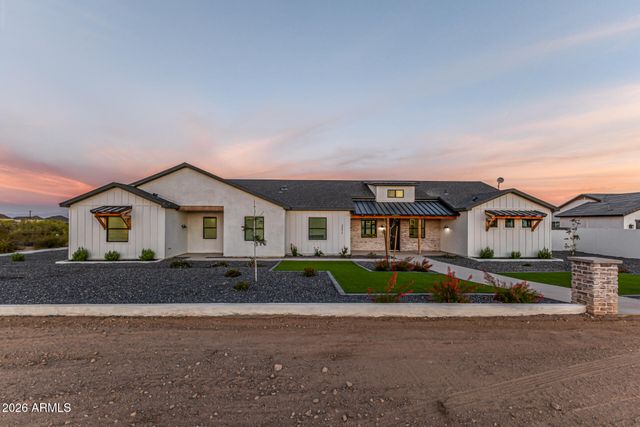 28673 N THOMPSON Road, San Tan Valley, AZ 85144