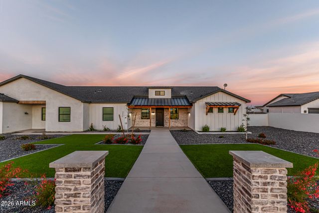 28673 N THOMPSON Road, San Tan Valley, AZ 85144