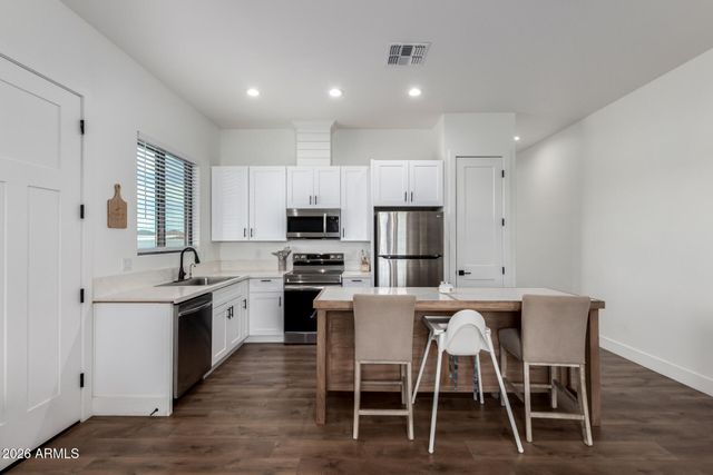28673 N THOMPSON Road, San Tan Valley, AZ 85144