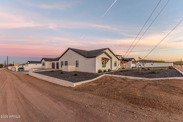 28673 N THOMPSON Road, San Tan Valley, AZ 85144