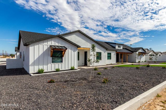 28673 N THOMPSON Road, San Tan Valley, AZ 85144