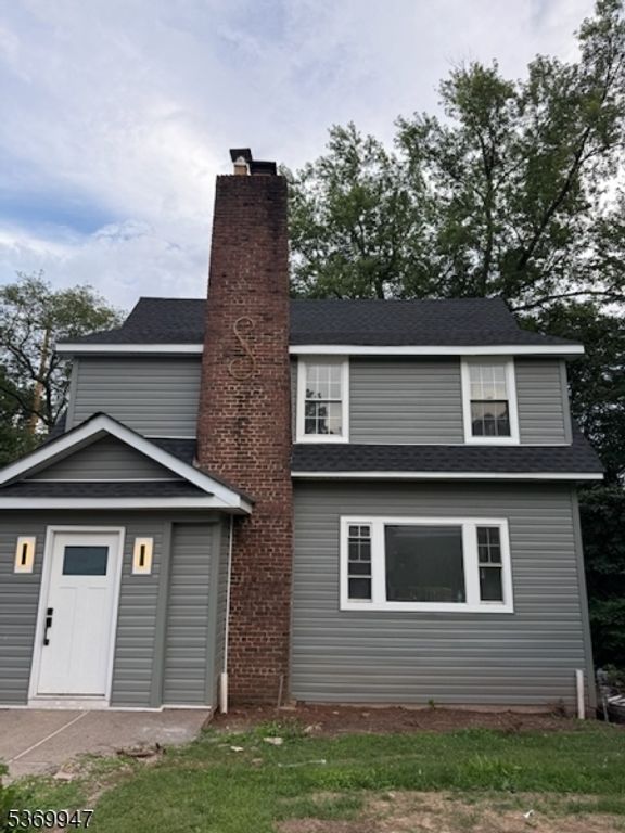 892 W Chestnut St, Union Twp., NJ 07083