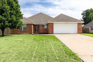 836 NW Hilltop, Lawton, OK 73507