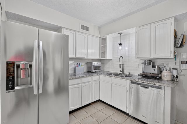 2806 Holy Cross Lane, Garland, TX 75044