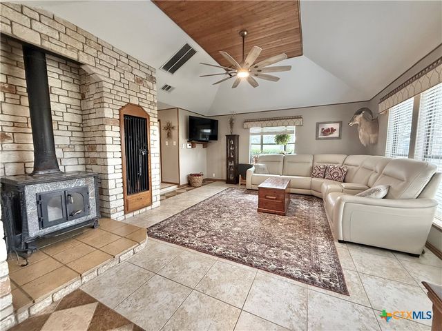 2501 County Road 228, Florence, TX 76527