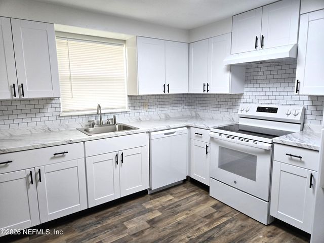 7056 SONORA Drive, Jacksonville, FL 32244