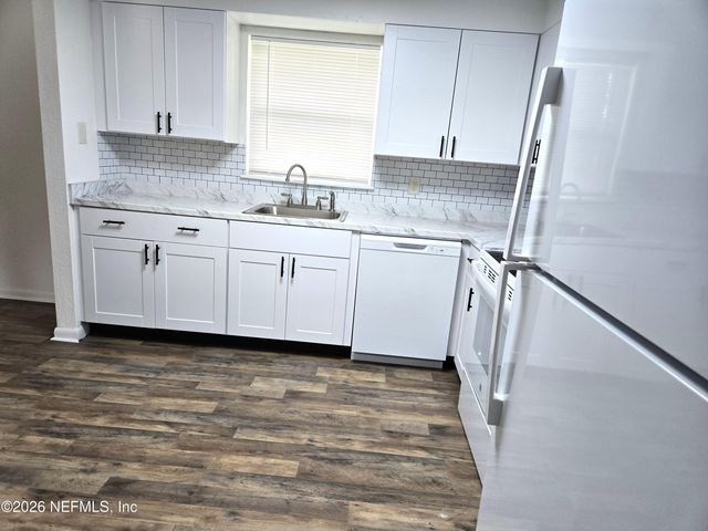 7056 SONORA Drive, Jacksonville, FL 32244