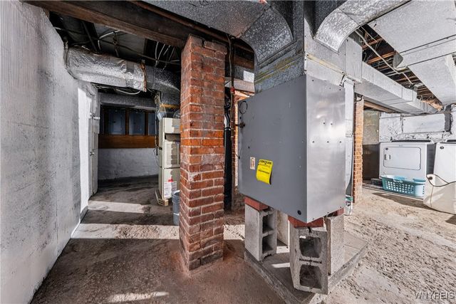 89 Albany Street, Buffalo, NY 14213