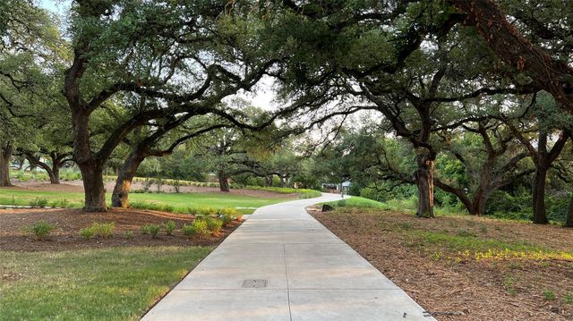 4309 Prevail LN 18, Austin, TX 78731