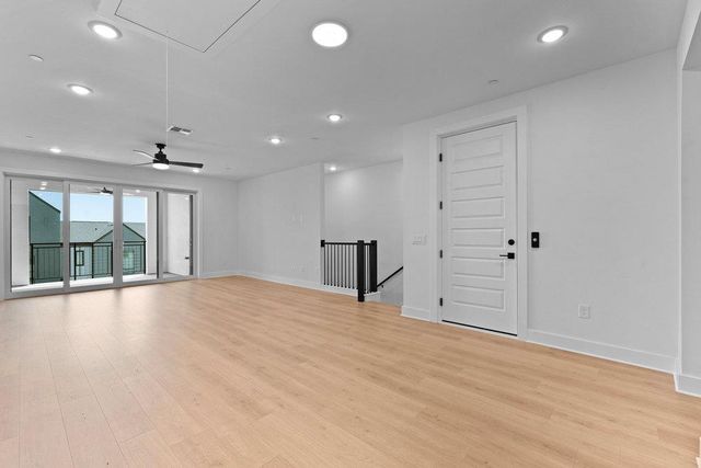 4309 Prevail LN 18, Austin, TX 78731