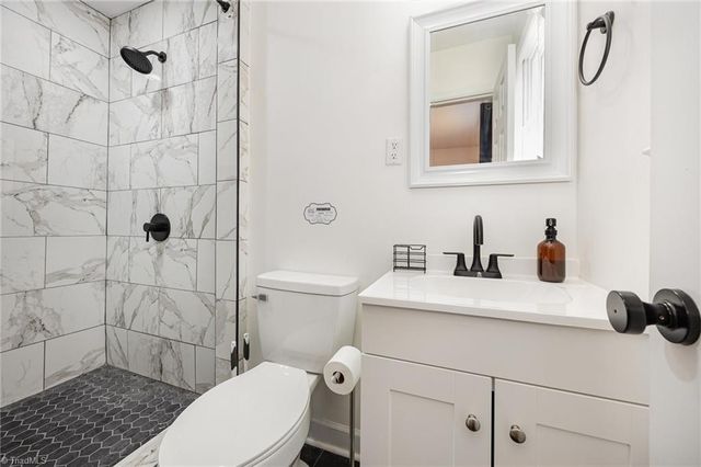 3021 Kinnamon Road, Winston-salem, NC 27104
