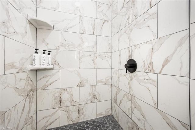 3021 Kinnamon Road, Winston-salem, NC 27104