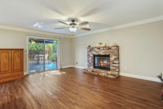 3256 Lakeshore Ct, Stockton, CA 95219