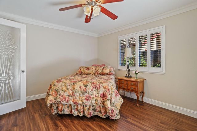 3256 Lakeshore Ct, Stockton, CA 95219