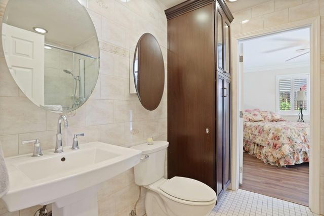 3256 Lakeshore Ct, Stockton, CA 95219