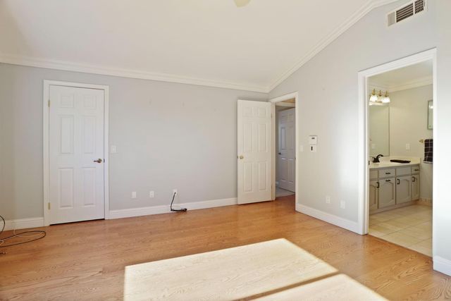 3256 Lakeshore Ct, Stockton, CA 95219