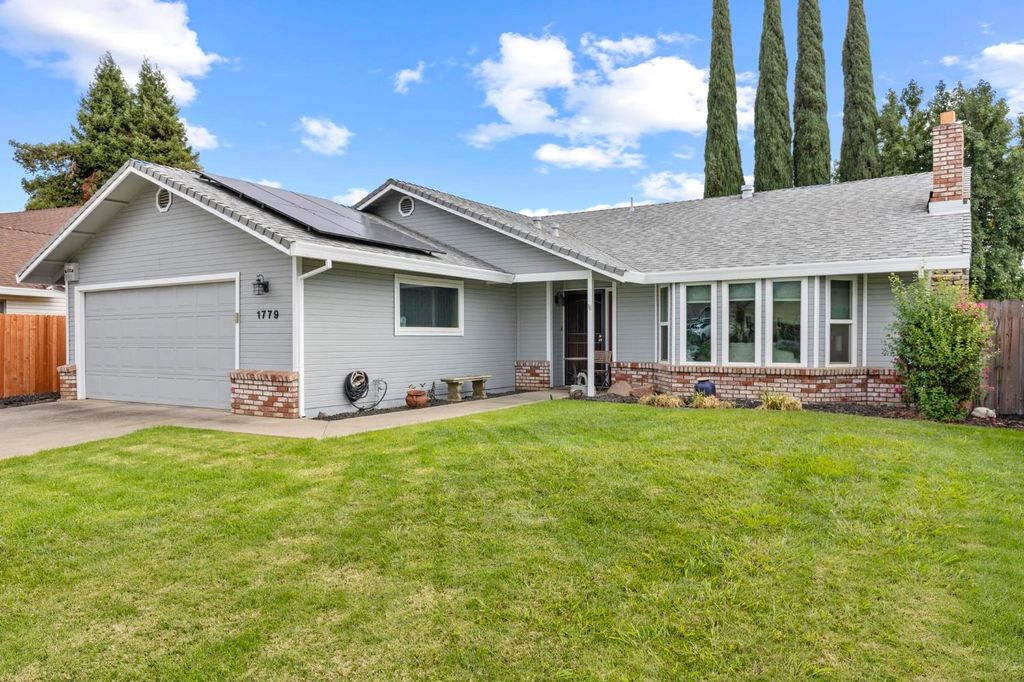 1779 Tamarack Dr, Yuba City, CA 95991
