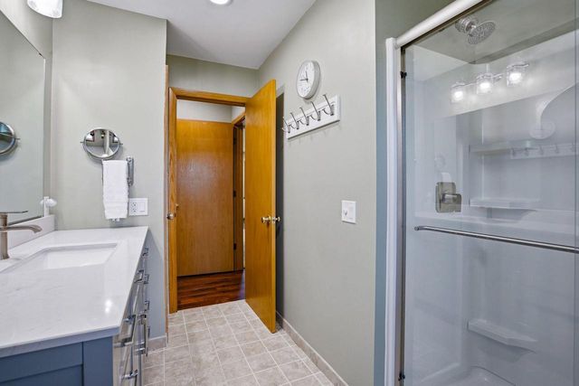 W228N3952 Crescent DRIVE, Pewaukee, WI 53072