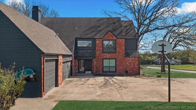 11493 S 4th Street, Jenks, OK 74037