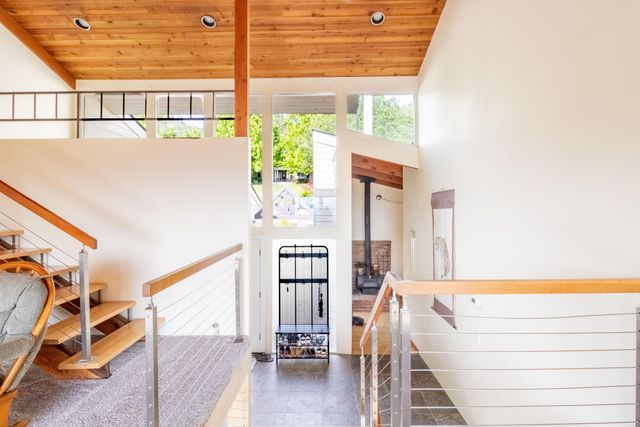 1710 NE Hillcrest Lane, Grants Pass, OR 97526