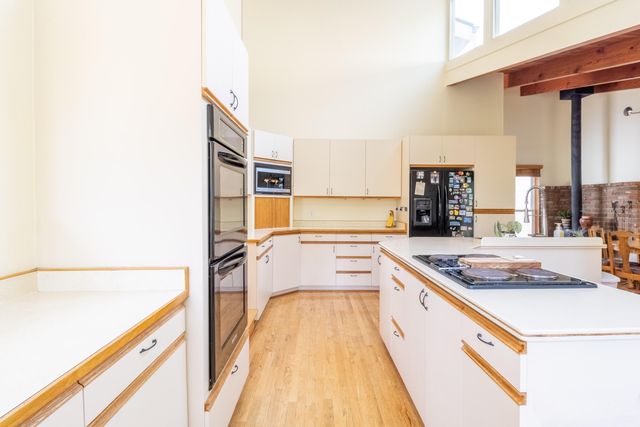1710 NE Hillcrest Lane, Grants Pass, OR 97526