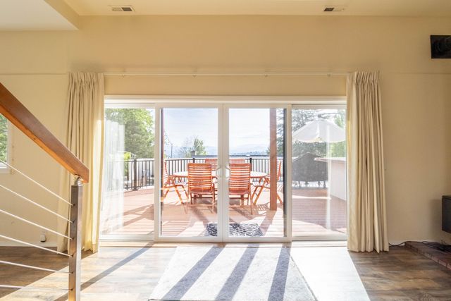 1710 NE Hillcrest Lane, Grants Pass, OR 97526