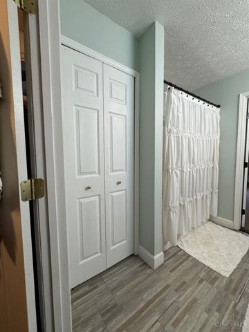 7248 Country Walk Drive, Franklin Twp, OH 45005