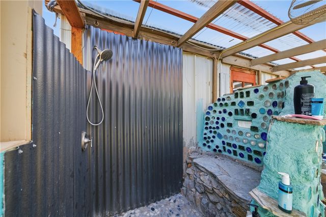 10887 Duncan Road, Yucca, AZ 86438