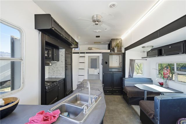 10887 Duncan Road, Yucca, AZ 86438