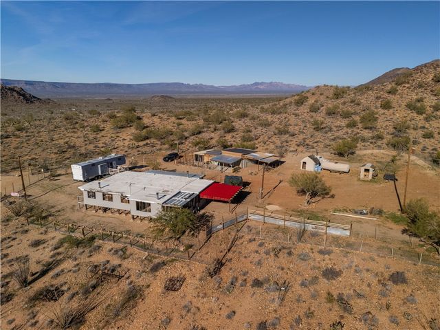 10887 Duncan Road, Yucca, AZ 86438