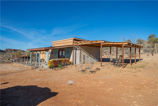 10887 Duncan Road, Yucca, AZ 86438