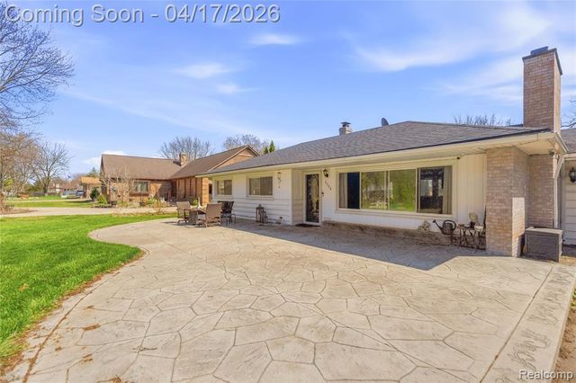 3520 Denson Drive, Sterling Heights, MI 48310